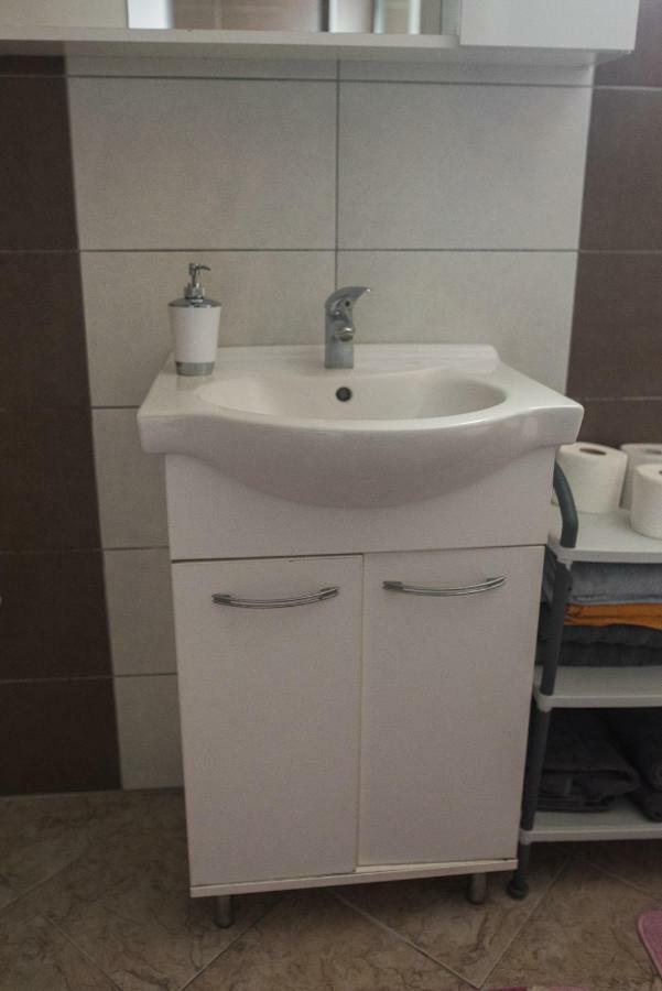 Apartman "Joka" Ðakovo エクステリア 写真