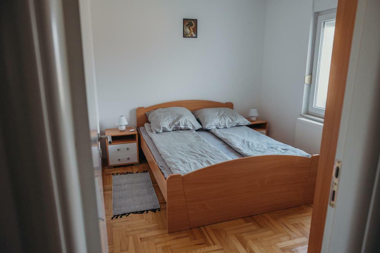 Apartman "Joka" Ðakovo エクステリア 写真