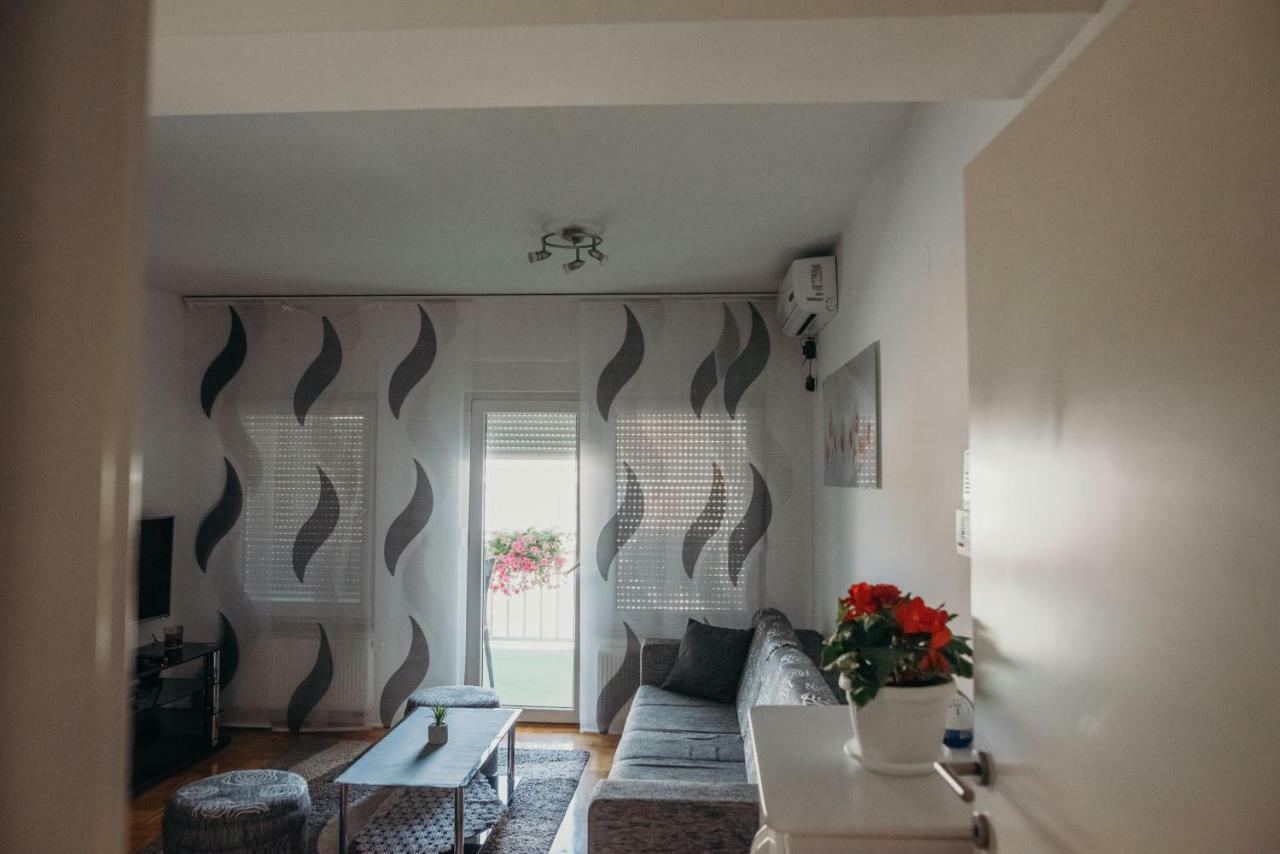 Apartman "Joka" Ðakovo エクステリア 写真
